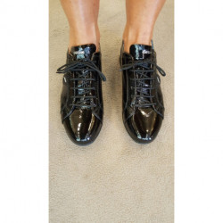 Basket ou sneacker Baskets basses  GEOX D AVERY B CUIR VERNIS LISSE NOIR