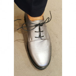 Derbies pour femme de PASCUCCI  bout rond en cuir métal argent