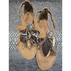 Sandale METAMORF'OSE by ELUE PAR NOUS tout Cuir JALAP Beige Plume Coquillage Pièce plate, fantaisie, mode femme